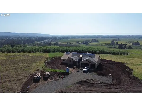 19350 NE TRUNK RD, Dundee, OR 97115