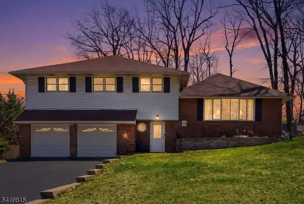 36 Esther Dr, Vernon Twp., NJ 07422