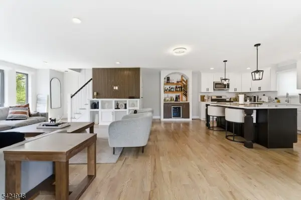 25 E 10Th St #A, Linden City, NJ 07036