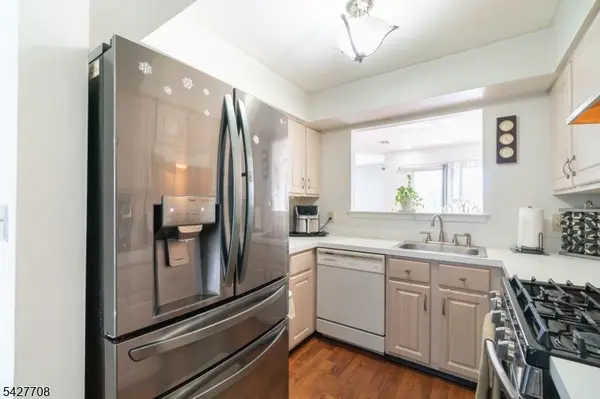 52 Cambridge, Oxford Twp., NJ 07863