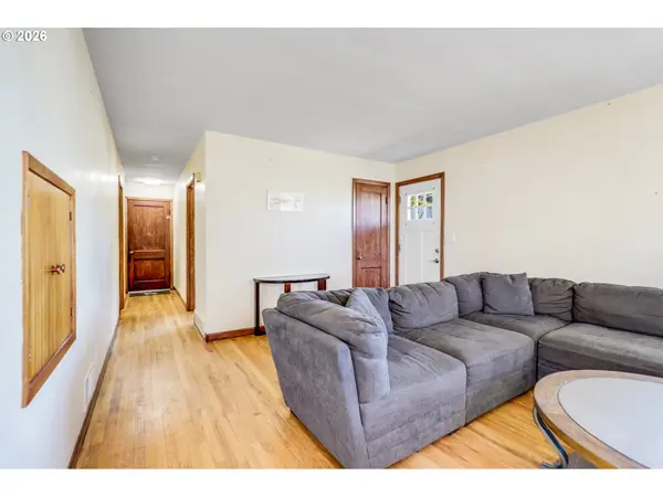 1206 BLAKELY WAY, The Dalles, OR 97058