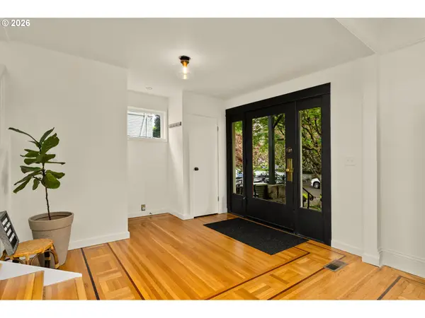 2220 NE CLACKAMAS ST, Portland, OR 97232