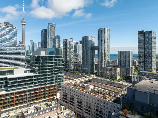 550 Front ST W #438, Toronto C01, ON M5V 3N5