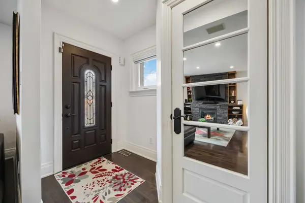 35 Rainbow DR, Vaughan, ON L4L 2K3