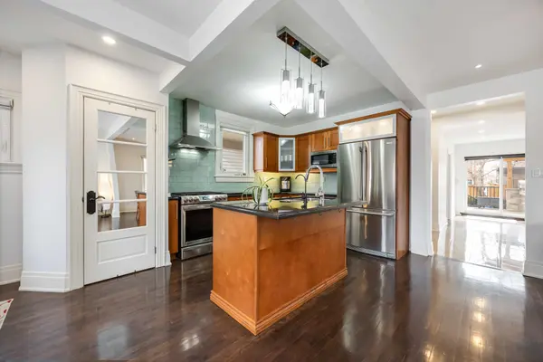 35 Rainbow DR, Vaughan, ON L4L 2K3