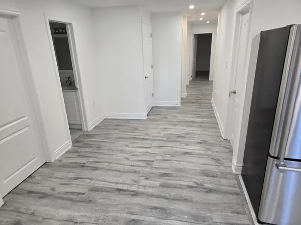 18 Shepherd DR #BSMT, Barrie, ON L9J 0P3