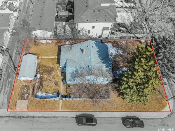 1532 Cairns AVENUE, Saskatoon, SK S7H 2H6