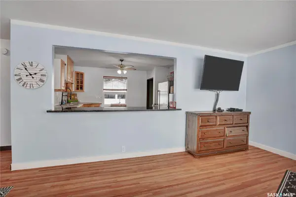 1909 Wiggins AVENUE S, Saskatoon, SK S7J 1W2