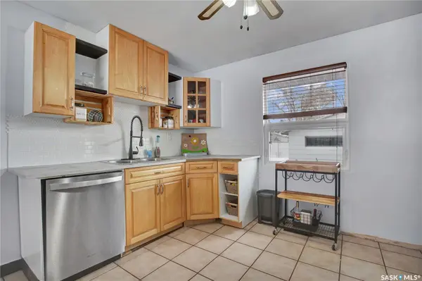 1909 Wiggins AVENUE S, Saskatoon, SK S7J 1W2