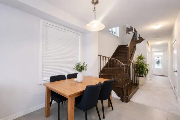 40 Patterson DR, Haldimand, ON N3W 0B8