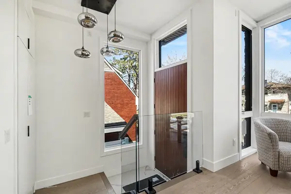 826 Alpine AVE, Britannia Heights - Queensway Terrace N And Area, ON K2B 5R6