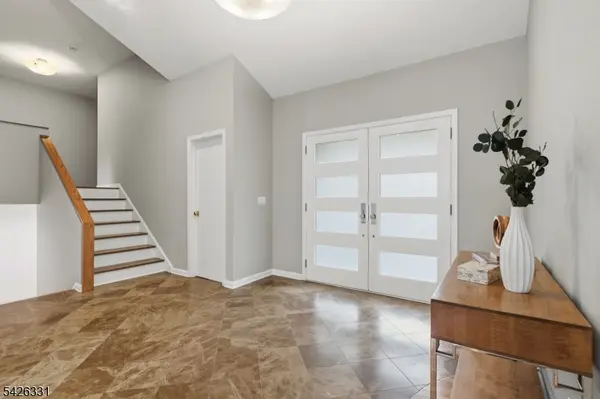 2 Exeter Ln, Morris Twp., NJ 07960