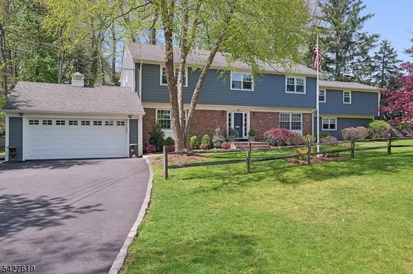 44 LONDONDERRY WAY, Summit City, NJ 07901