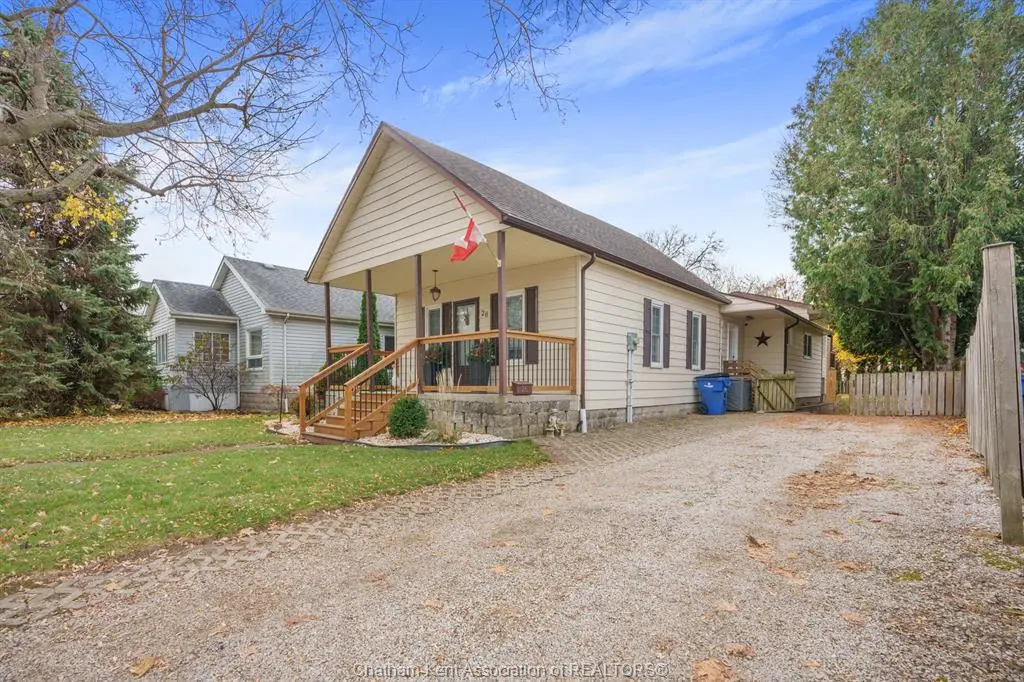 26 BEDFORD Street, Chatham, ON N7L 2V3