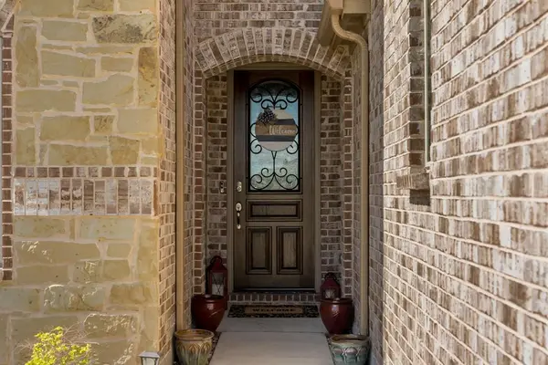 103 Walnut Drive, Van Alstyne, TX 75495