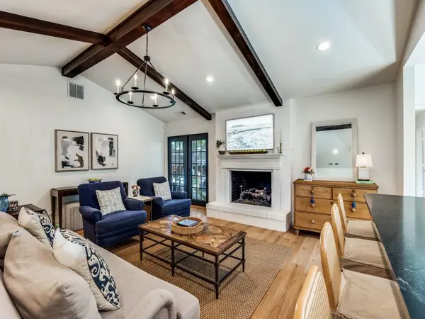 7316 Foxworth Drive, Dallas, TX 75248