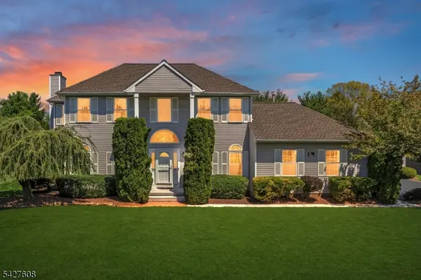 14 Zeller Dr, Franklin Twp., NJ 08873