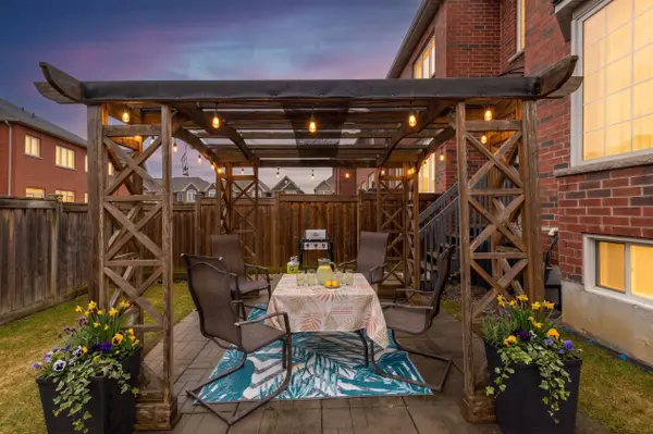 38 Pacific Rim CT, Richmond Hill, ON L4E 0W8