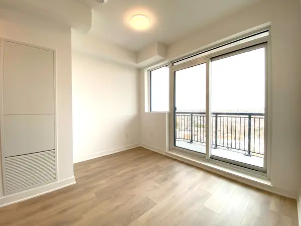 1185 Dupont ST #2606, Toronto W02, ON M6H 2A6