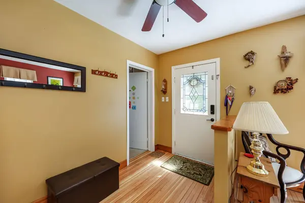 210 Shelbourne ST, Peterborough, ON K9H 5K4