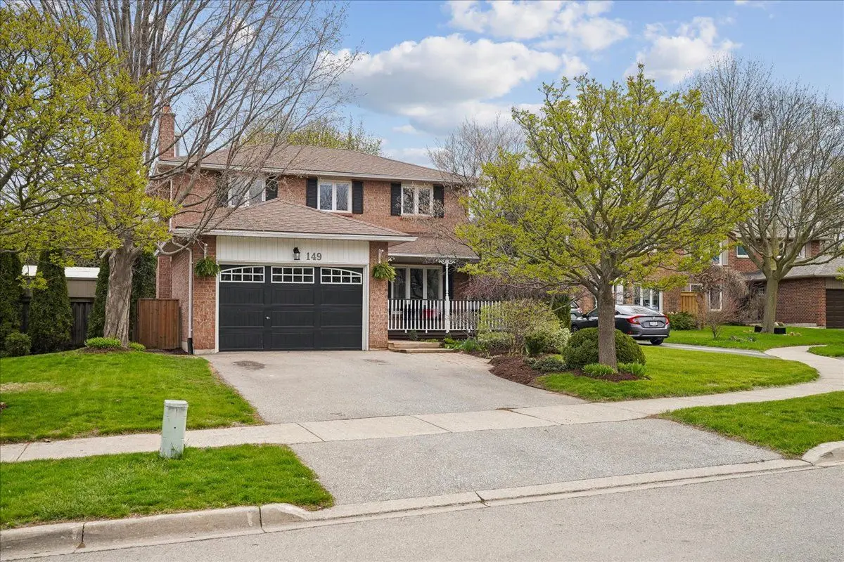 149 Ward CT, Oakville, ON L6L 5X7