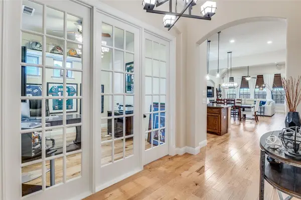 1007 Ivy Charm Way, Arlington, TX 76005