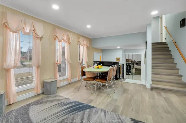 655 ROSELAND Drive South, Windsor, ON N9G 1T7