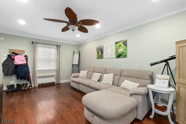 98 Forest Ave, West Caldwell Twp., NJ 07006