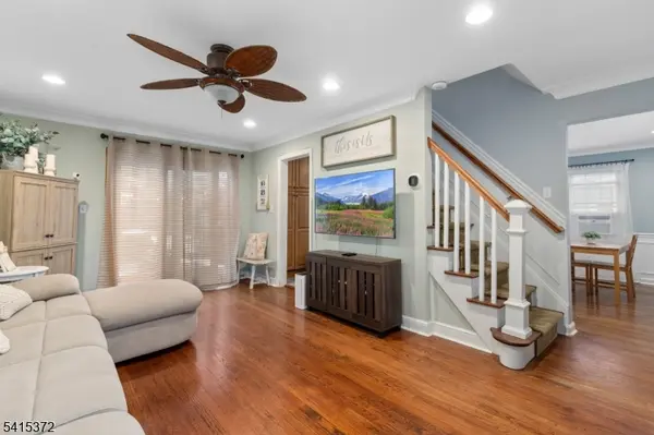 98 Forest Ave, West Caldwell Twp., NJ 07006