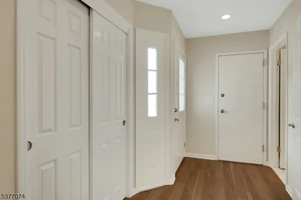 18 Cable Ct, Montville Twp., NJ 07045