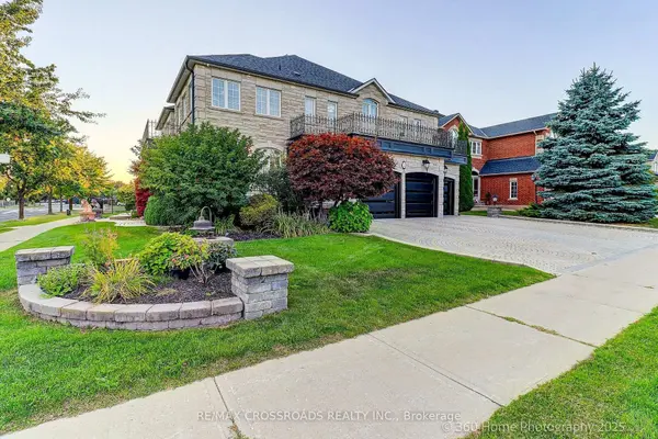 2 Mumberson CT, Markham, ON L6C 1Y4