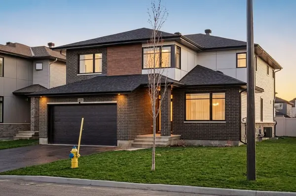 429 Gidran CIR, Kanata, ON K2V 0P5