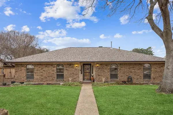 314 Amherst Avenue, Richardson, TX 75081
