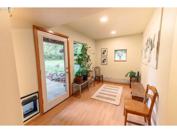 24300 NW TIMBER RD, Forest Grove, OR 97116