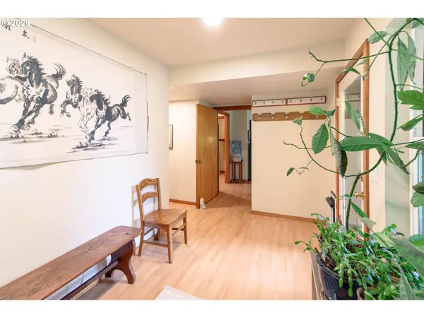 24300 NW TIMBER RD, Forest Grove, OR 97116