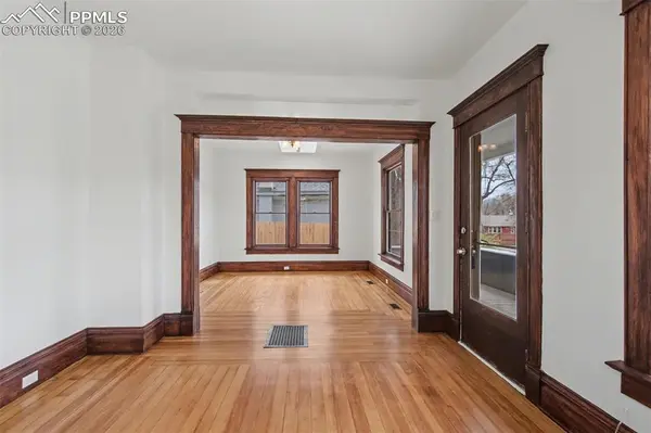 1029 N Arcadia ST, Colorado Springs, CO 80903