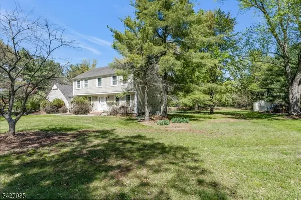 2 Sunset View Rd, Readington Twp., NJ 08822