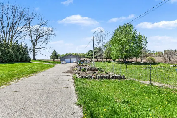 52290 Townhall RD, Silvercreektownship_cass, MI 49047