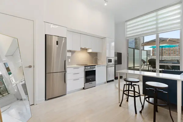 18 Maitland TER #606, Toronto C08, ON M4Y 0H2