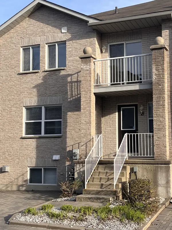 490 Veterans DR #18, Barrie, ON L4N 9N4