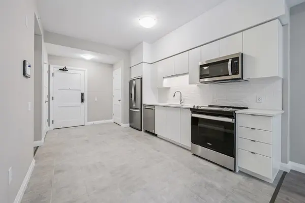 93 Arthur ST S #311, Guelph, ON N1E 0S6