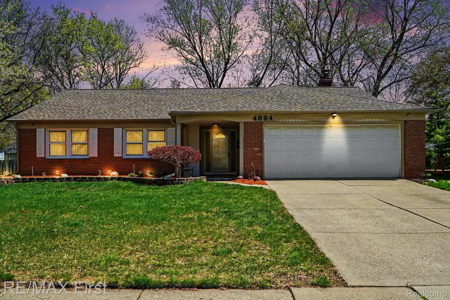 4984 Hyde Park DR, Troycity_oakland, MI 48085
