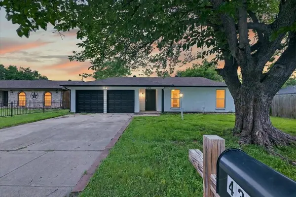 4325 Richard Street, Forest Hill, TX 76119