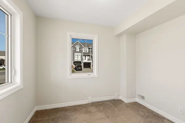 101 Helenium LN, Orleans - Cumberland And Area, ON K4A 1C5