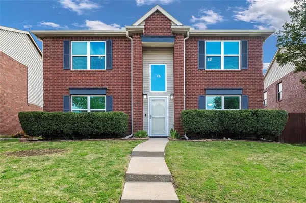 905 Elizabeth Drive, Lewisville, TX 75067