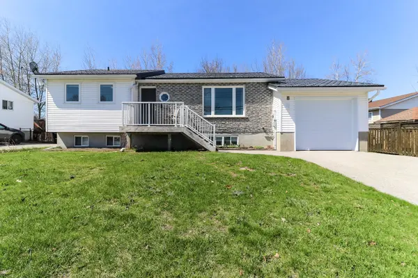 8 John Dillingno ST, Tay, ON L0K 2A0