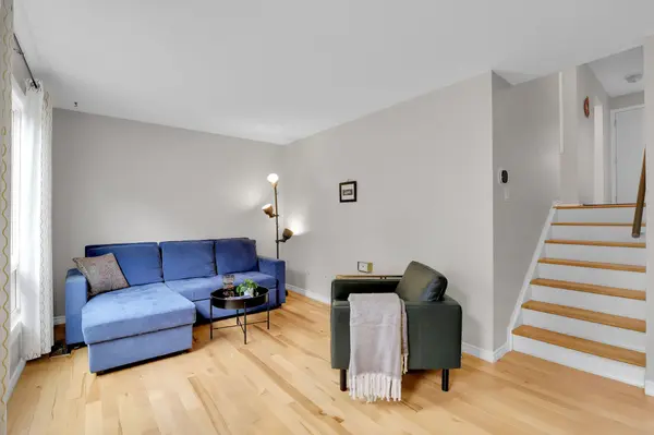 55 Bering CT #34, Kanata, ON K2L 2B8