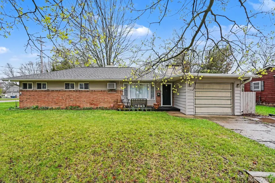 603 E Chelsea CIR, Davisoncity_genesee, MI 48423