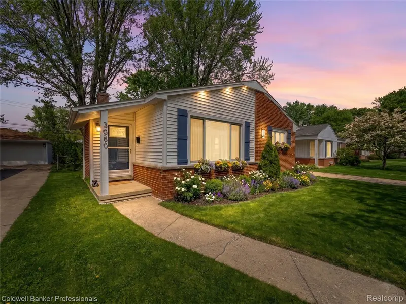 3050 Sylvan DR, Royaloakcity_oakland, MI 48073