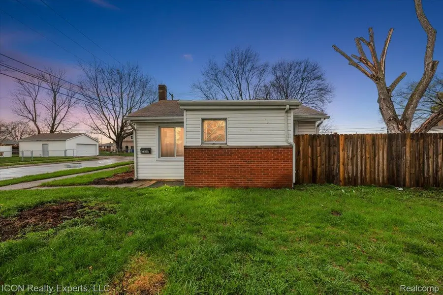 27321 Baldwin AVE, Warrencity_macomb, MI 48092